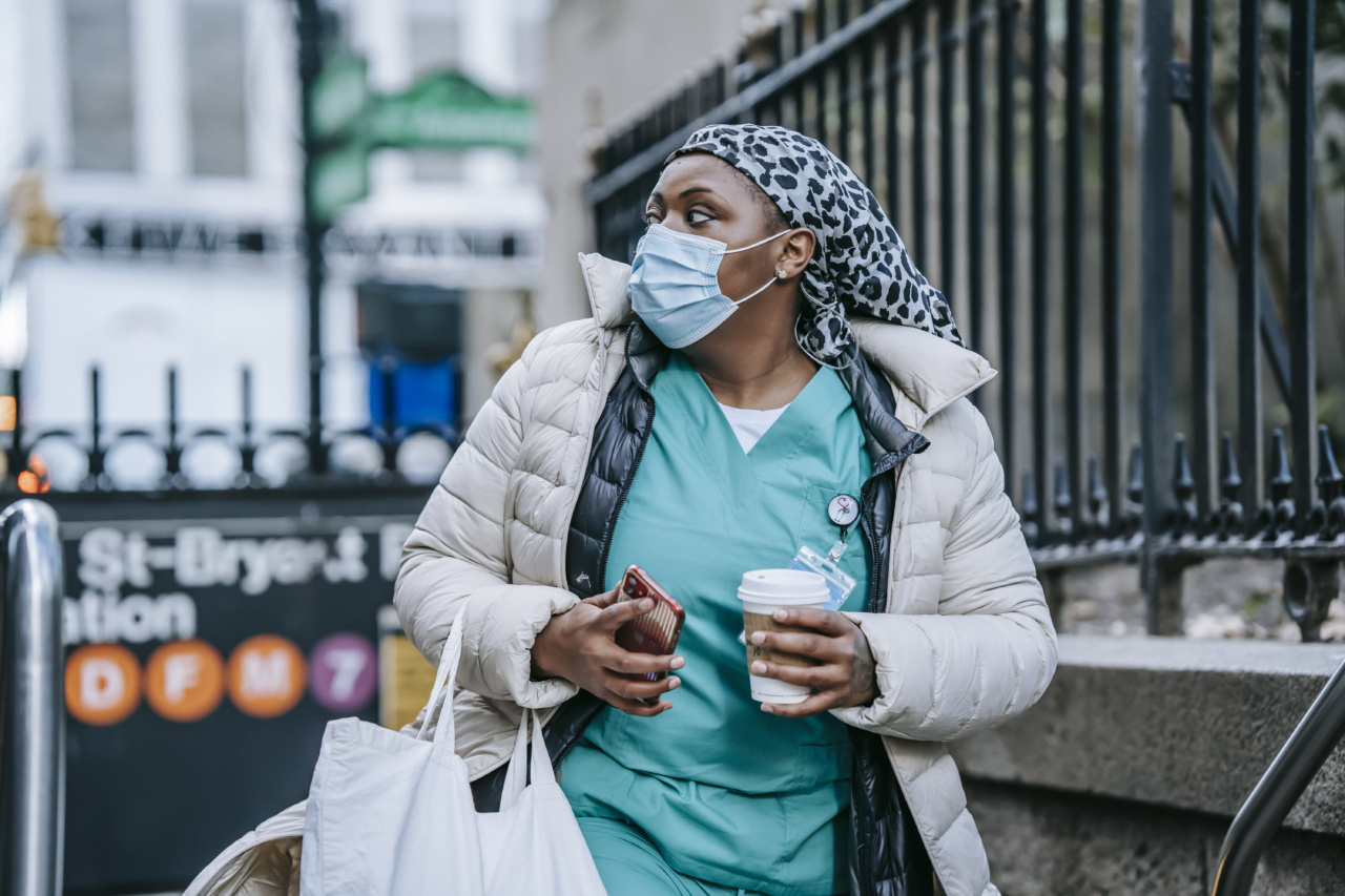 Why does hot coffee leave a stain on our teeth?