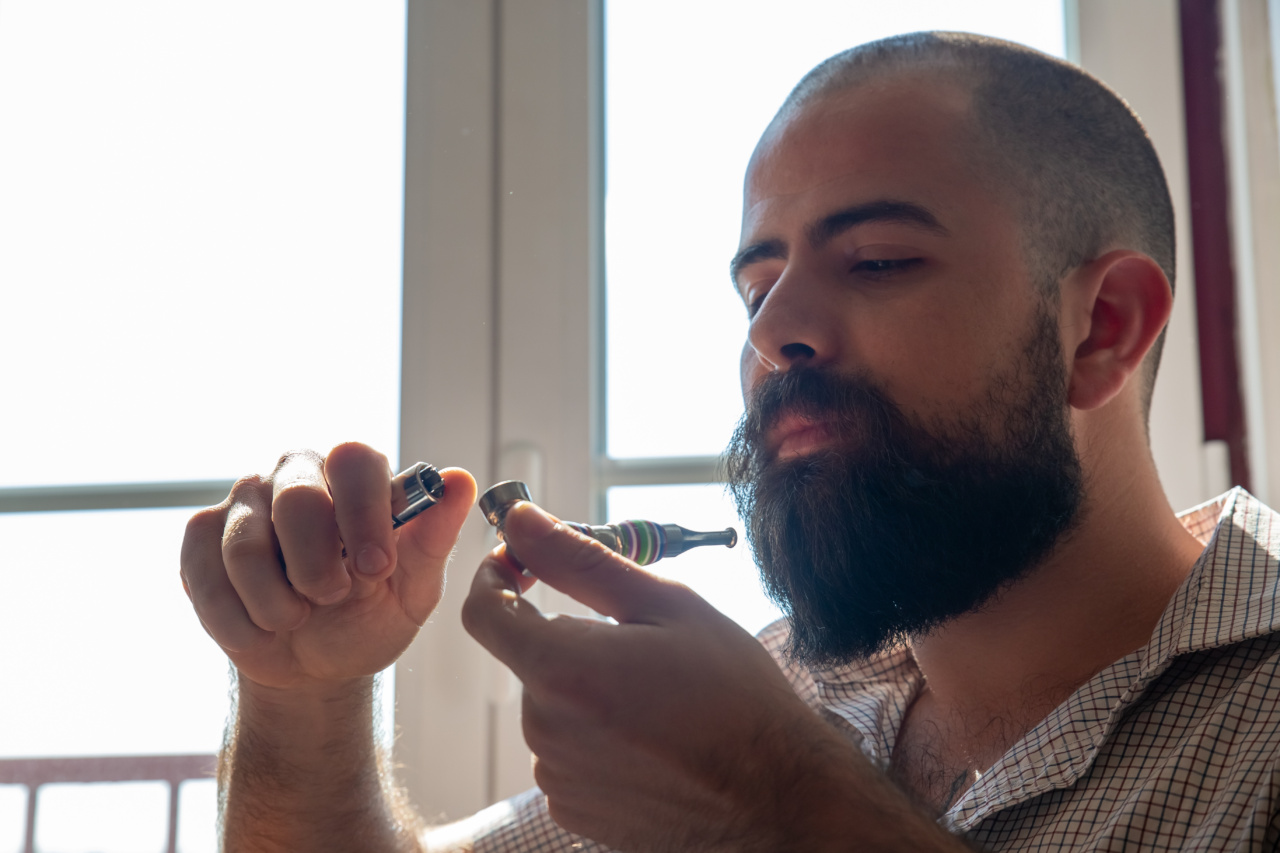 10 unhealthy habits resulting in hair thinning and baldness