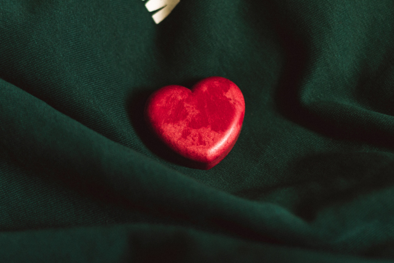 Who can’t you let see how you feel? Signs of being madly in love!