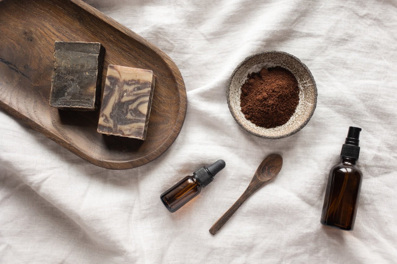 Coffee Grounds Scrub for Cellulite Reduction