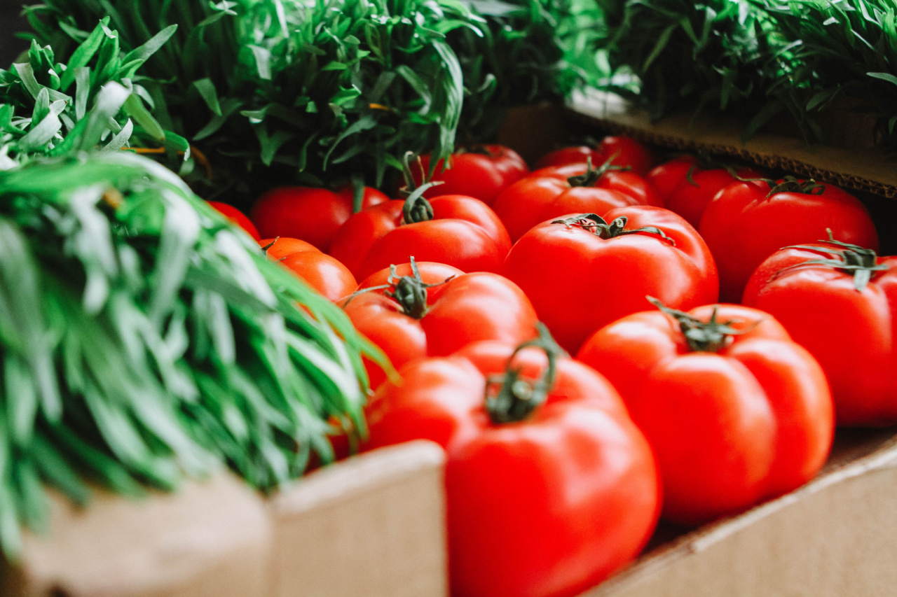 Avoid Putting Tomatoes in the Box – Here’s Why!