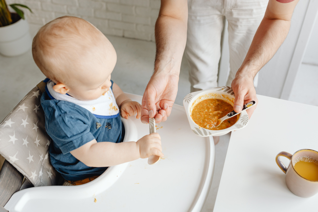 The Next Stage of Baby Feeding: Introducing Solid Foods