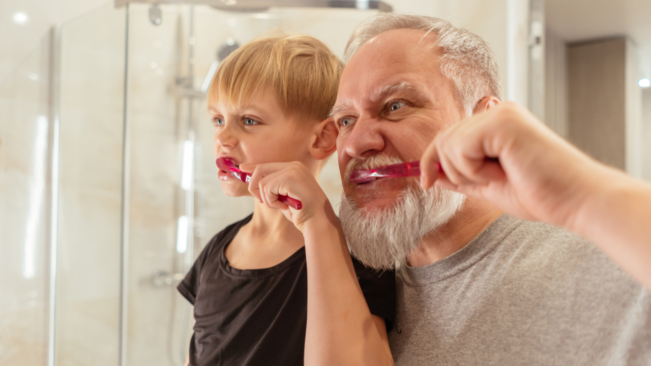 Teaching Kids How to Brush Their Teeth