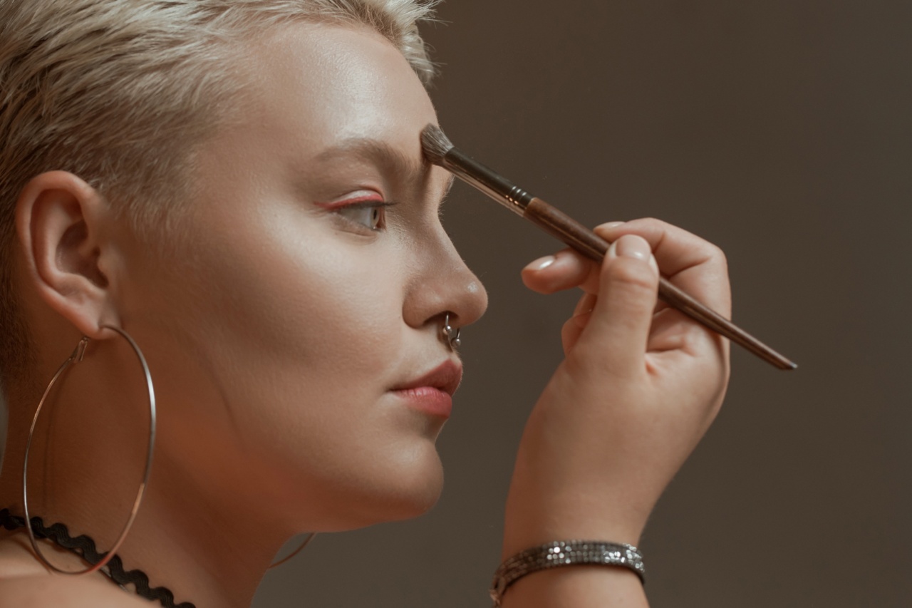 How to identify the causes of eye blush