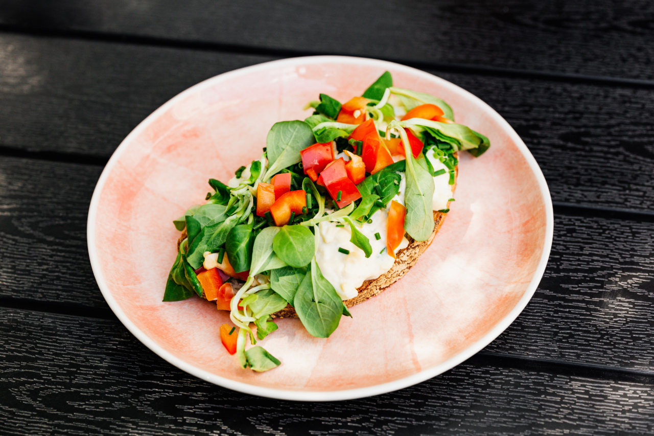 Goat Cheese and Spinach Quiche with Pine Nuts and Sun-Dried Tomatoes