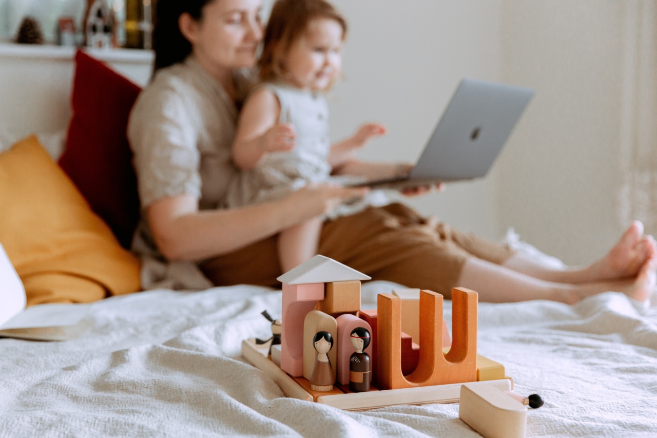 How to encourage your child to share his toys?