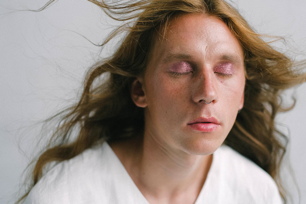 The Struggle to Maintain Identity in Romantic Relationships