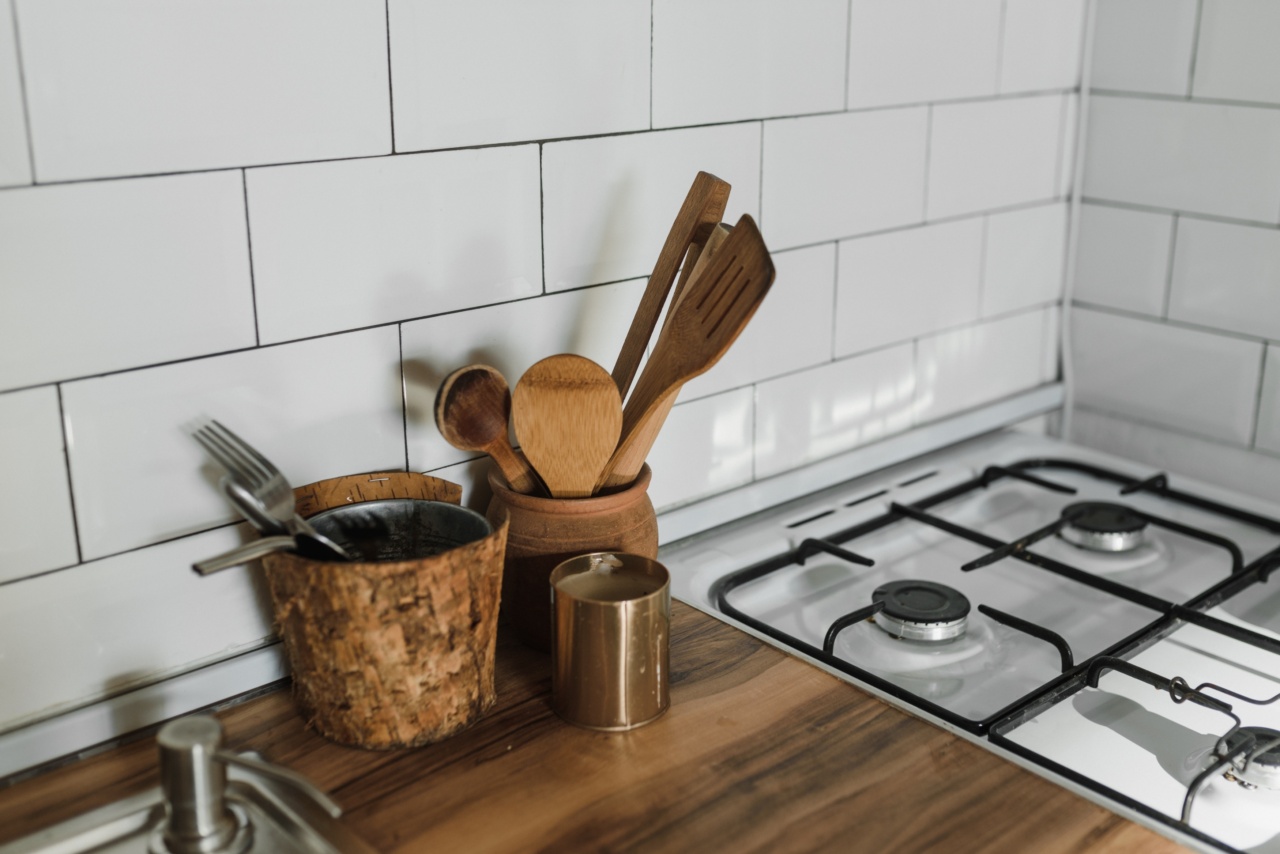 When to Replace Tapper and Wooden Utensils in the Kitchen