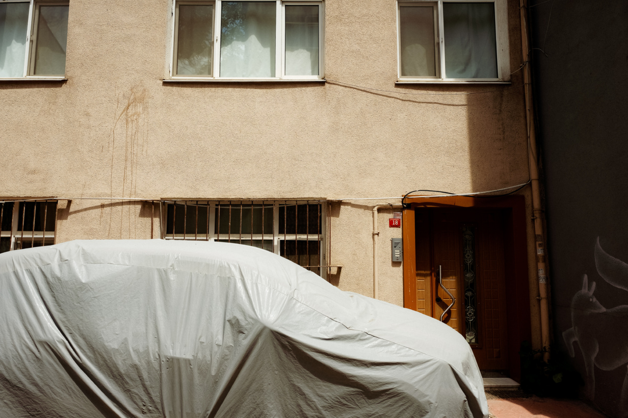Why you shouldn’t cover your car windows against UV rays