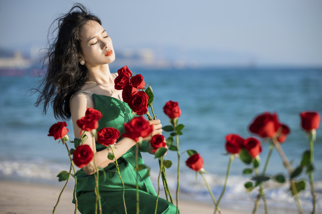 Rose-Powered Face Peel