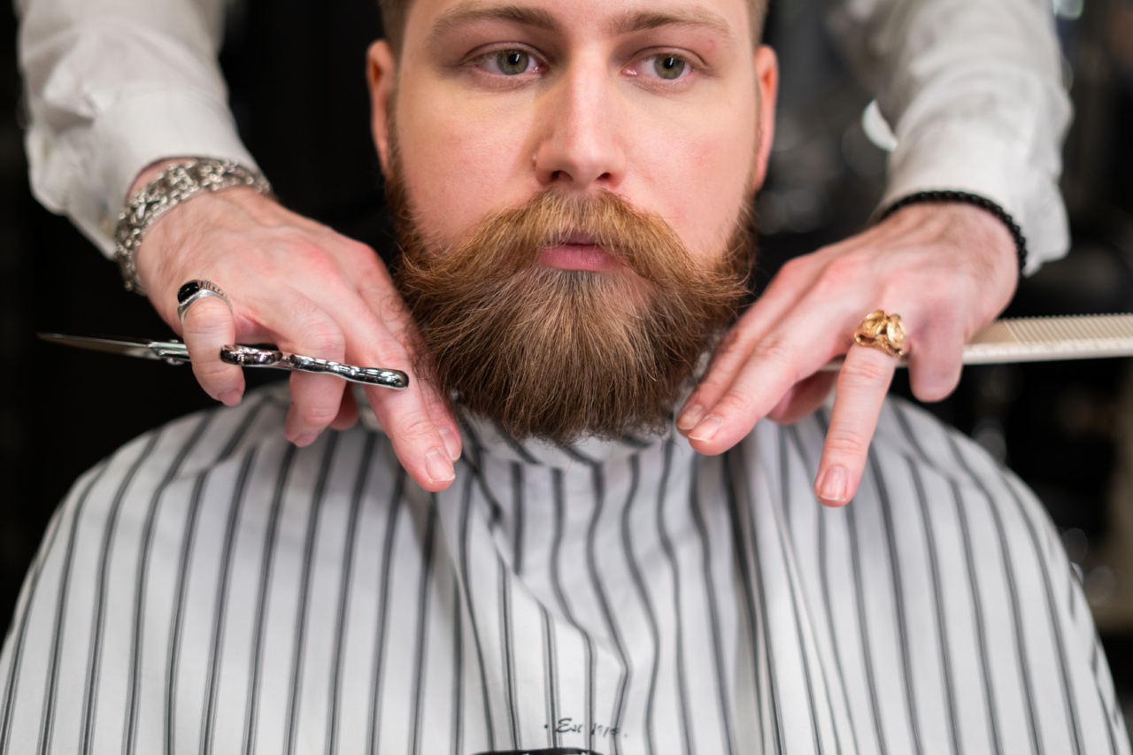 Beards, mustaches, and scruff: male grooming trends