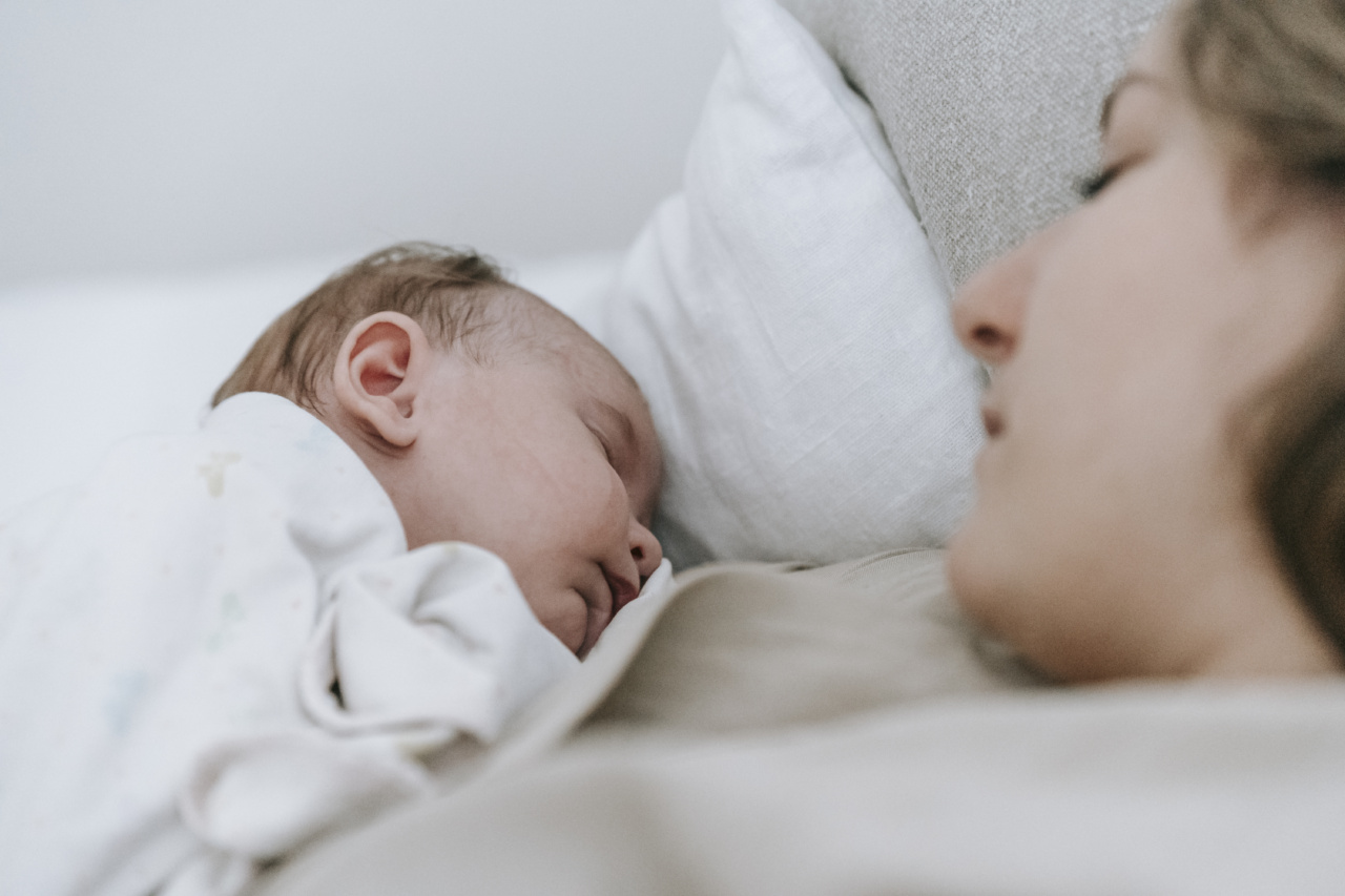ALMORA PLUS® BABY DROPS supports infant microbial balance