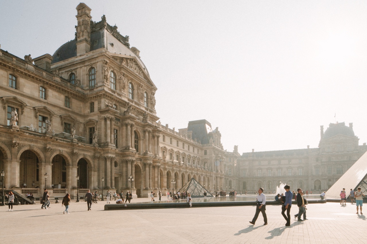 Exploring the Origins of Paris Syndrome in Japanese Tourists