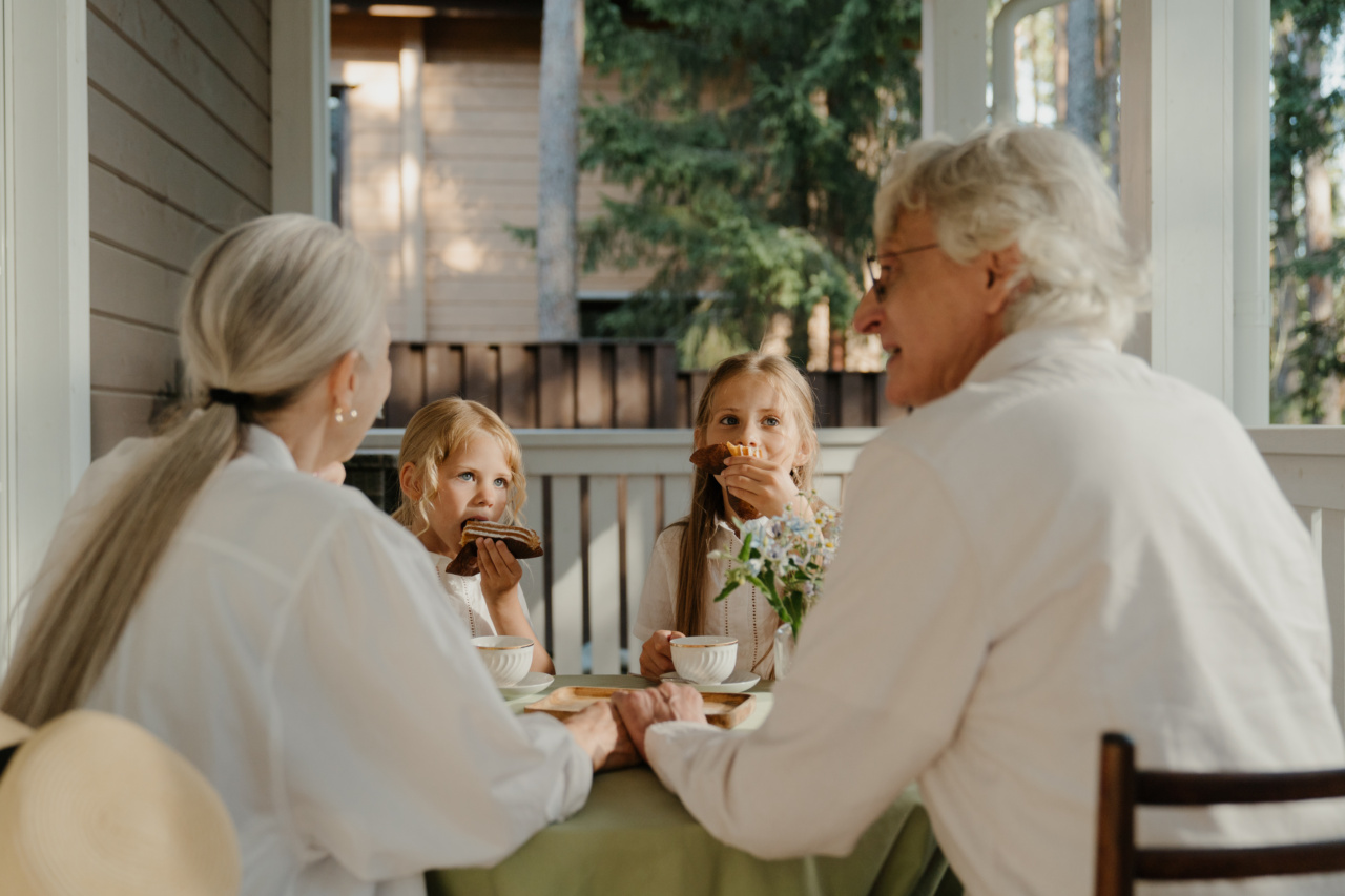 What qualities do men prefer in a woman for a family?