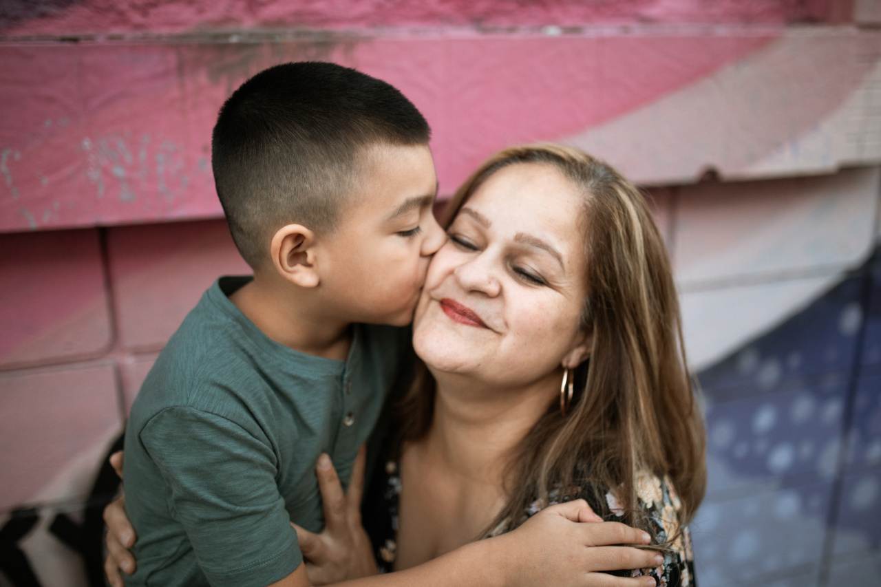 The dos and don’ts of life kissing
