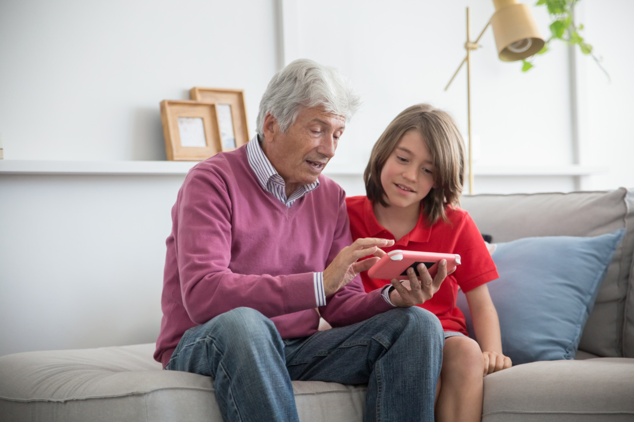 How playing online games can strengthen your family bond