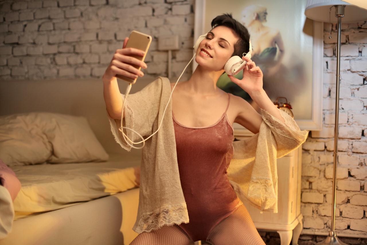 How wearing tight lingerie can harm male fertility