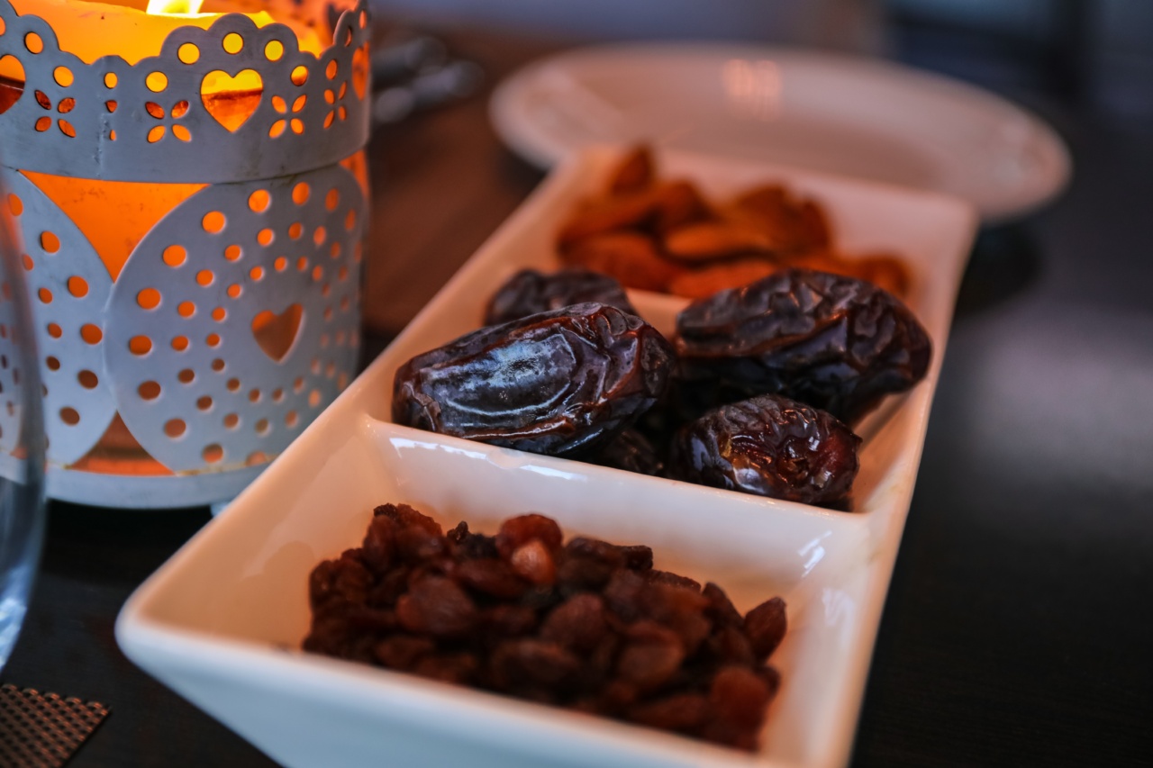 The Modest Raisins & beneficial phenols that lift us up