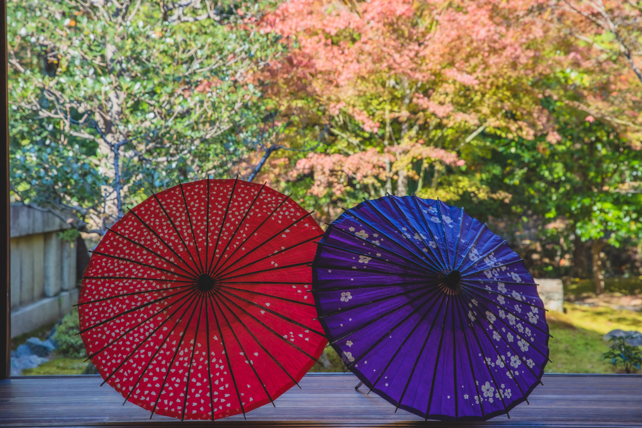 Beating the Autumn Blues: 4 Mindset Shifts and 2 Simple Habits