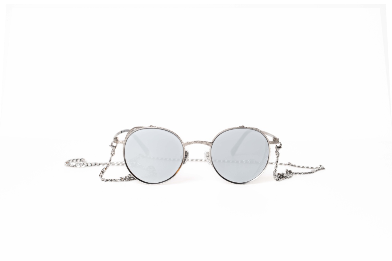 Understanding the Importance of Sunglasses Lenses