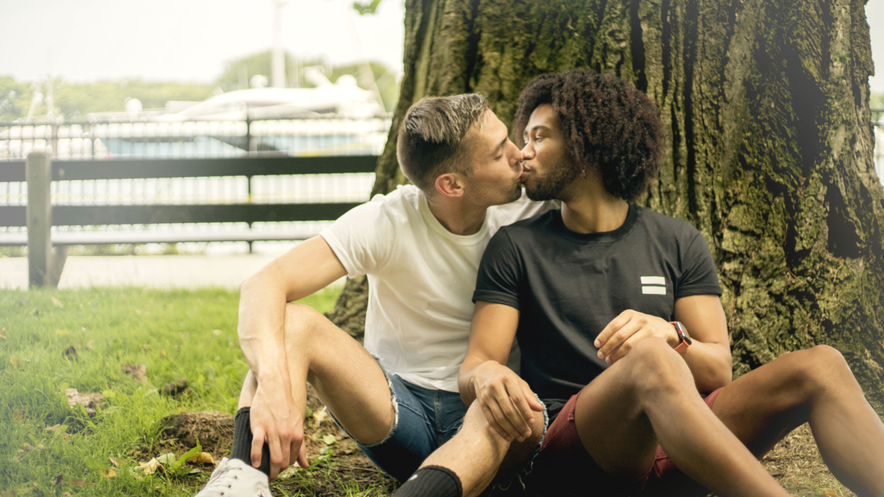Are there cases of couples getting stuck during lovemaking?