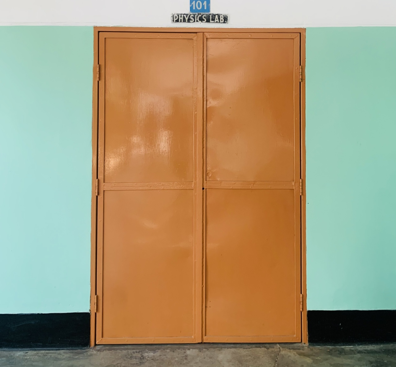 Porcelain: Before the Beginning of School – Nationwide