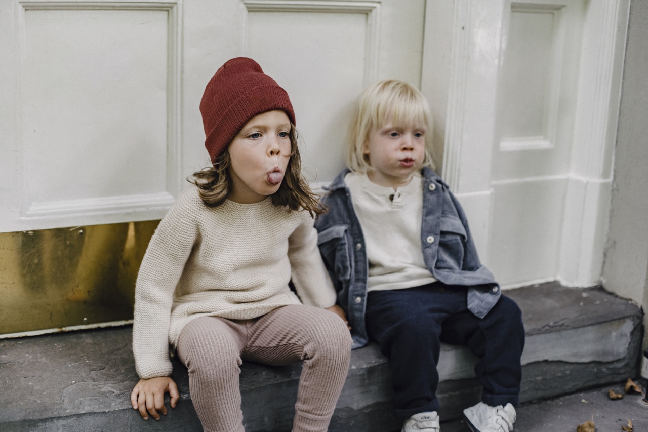 How Your Neighborhood Influences Your Decision to Have a Child