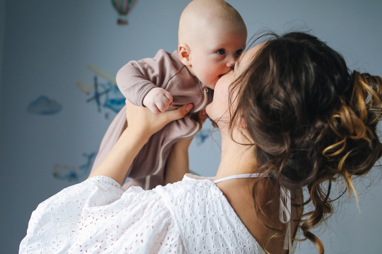 7 reasons why kissing your children on the mouth is not advised