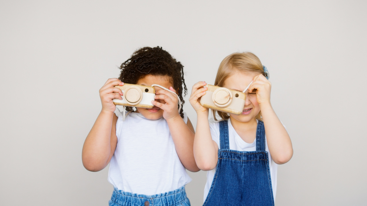 The realities of war through the lens of young children (photos)
