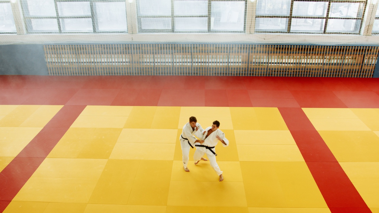 3 Simple Exercises for Fighting Hand Relaxation