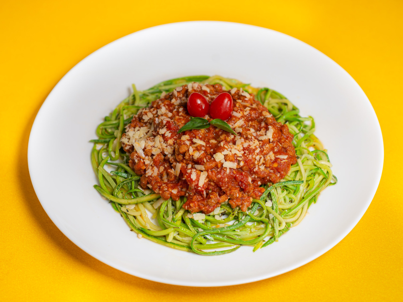 Zucchini noodles with creamy peanut butter sauce