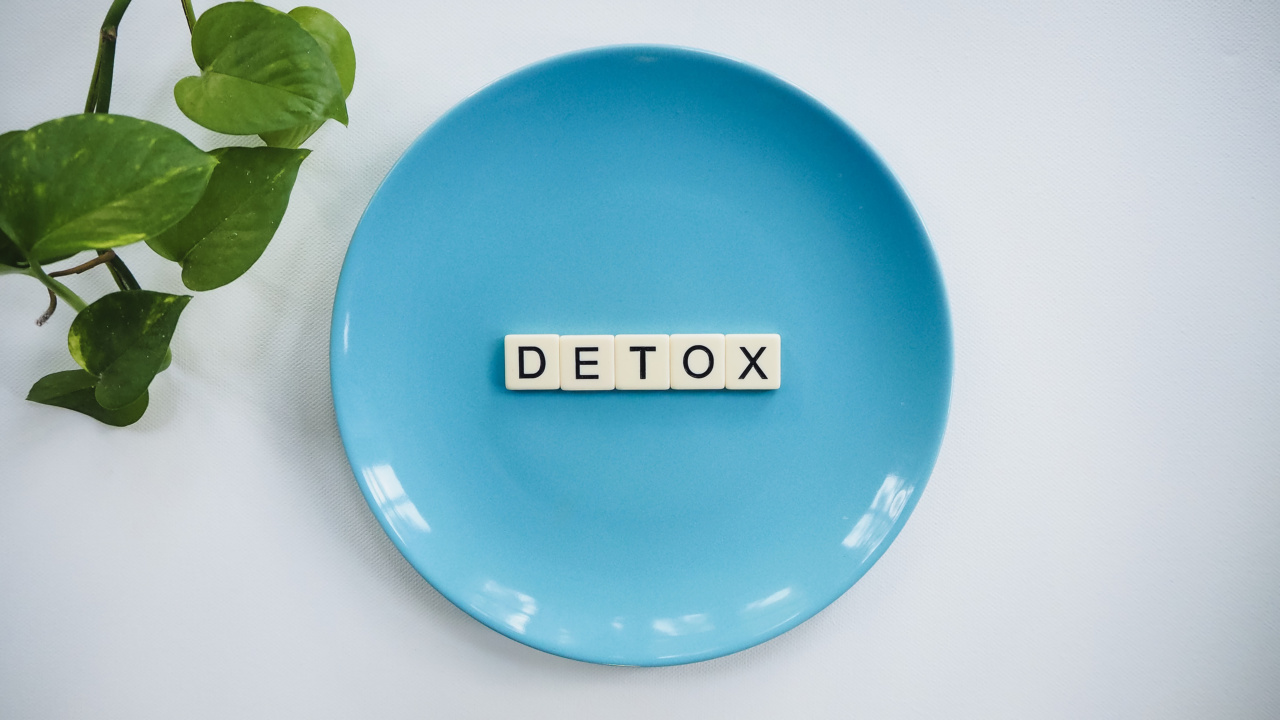 Flush Out Unwanted Pounds: 6+1 Detox Tips for a Slimmer You