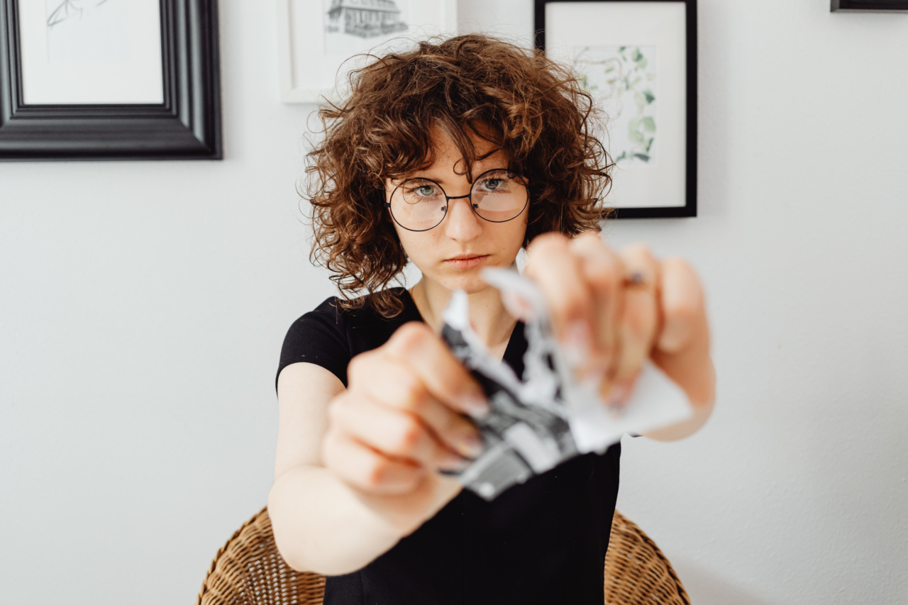 Factors to Consider When Selecting Eyewear Frames