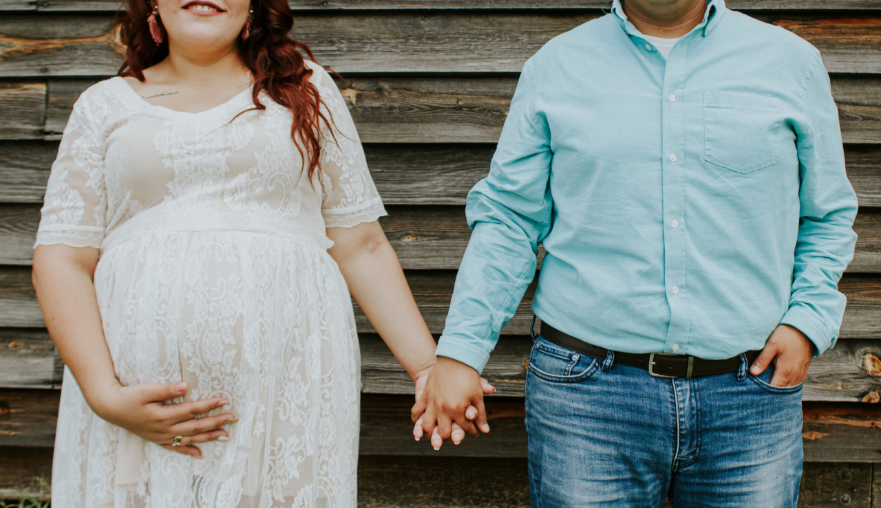 What is the age threshold for decreased pregnancy chances?
