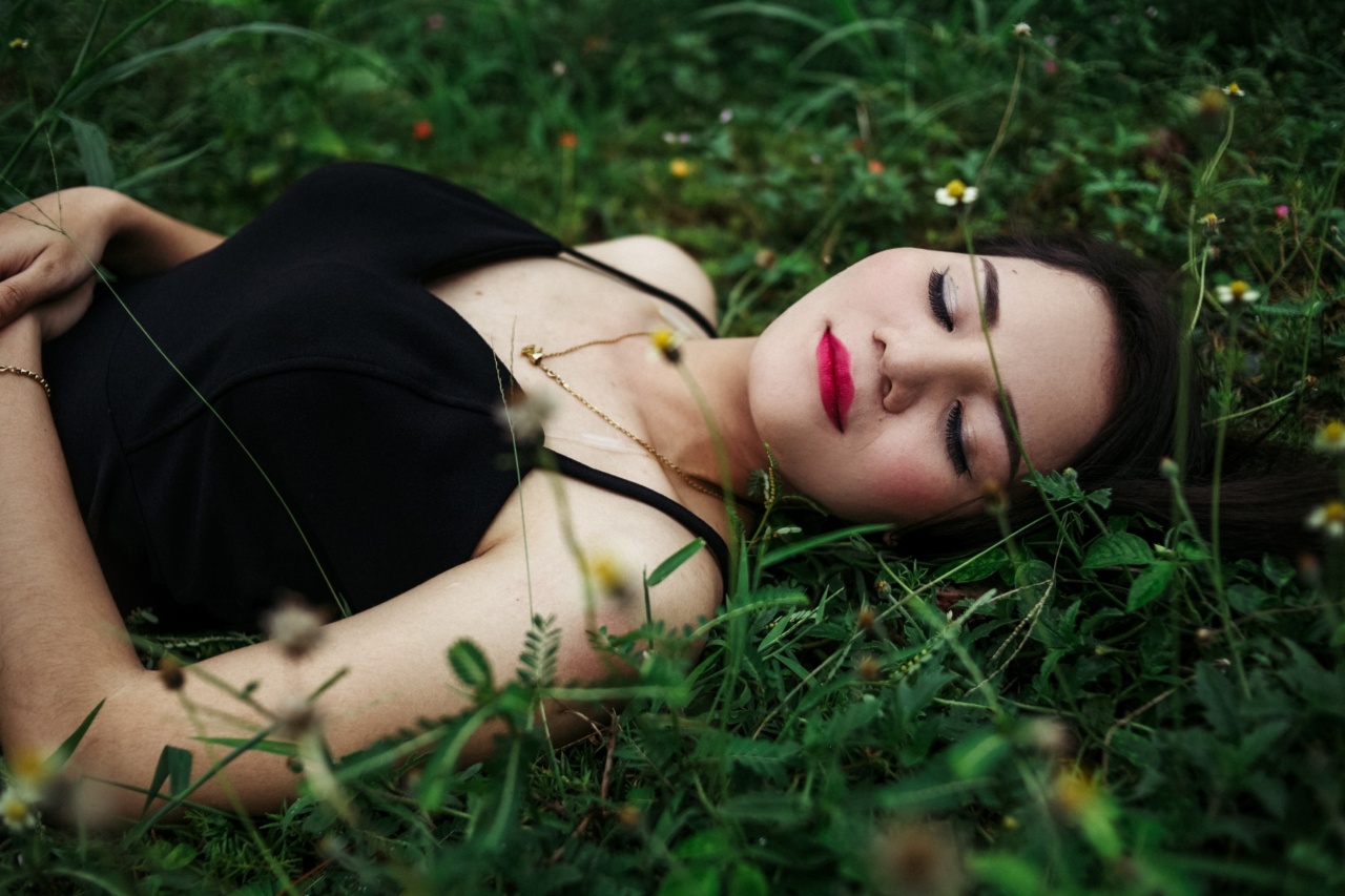 What you need to know about the risks of wearing fake eyelashes