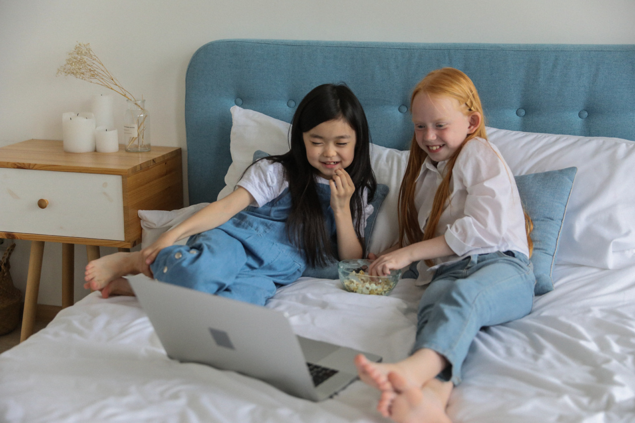 Snacks kids enjoy while online
