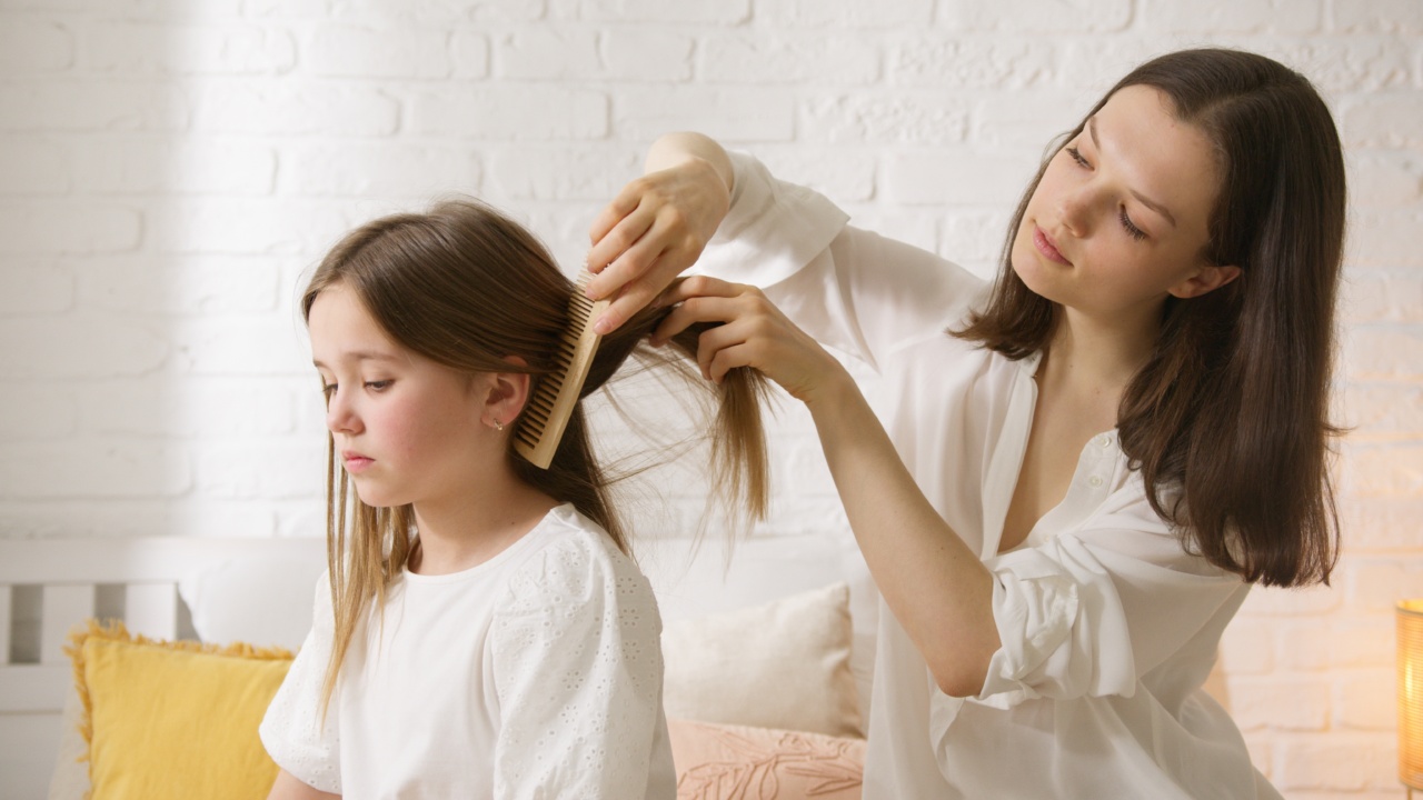 Seven Tips for Proper Hair Combing Technique