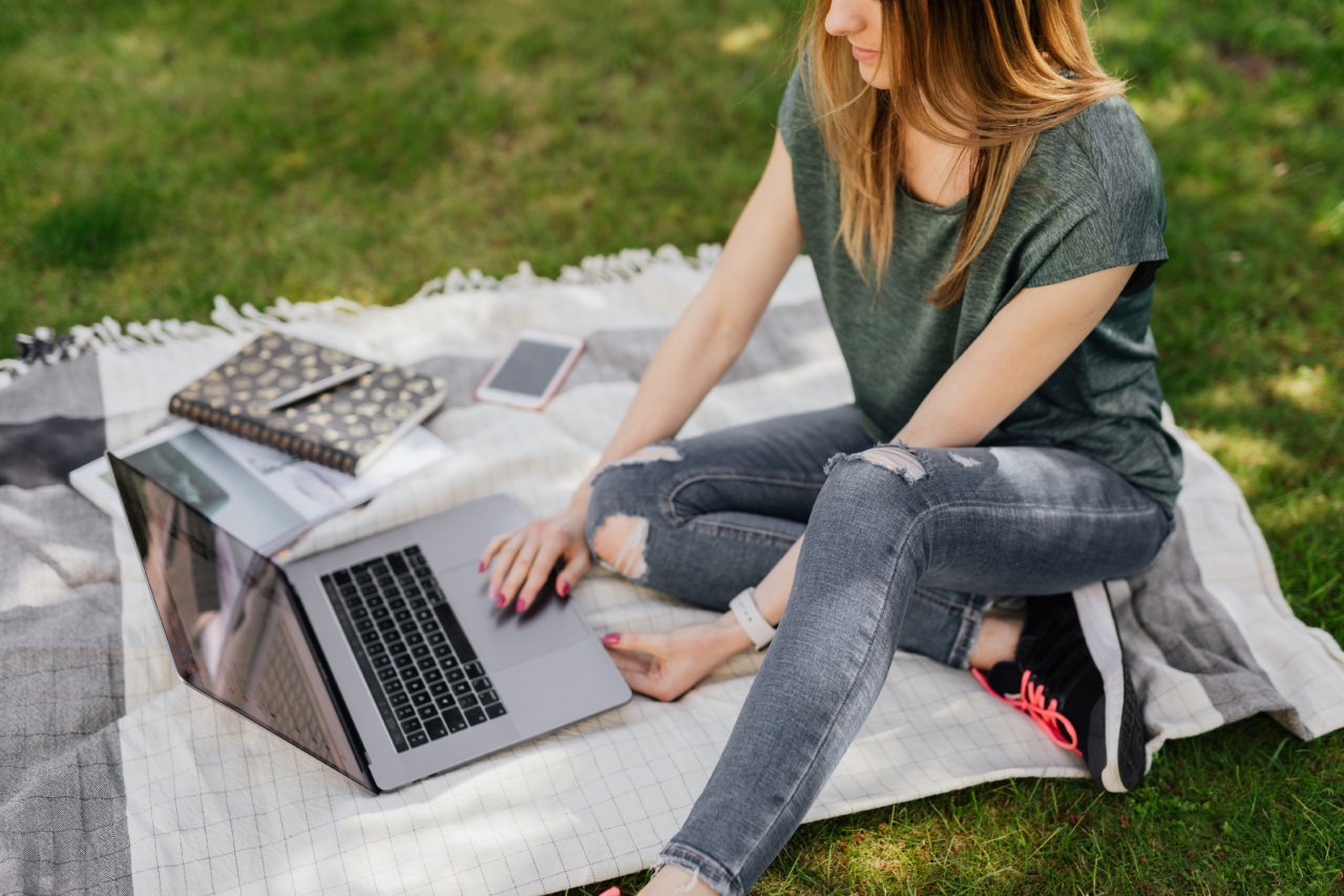 Study finds working long hours linked to depression in women