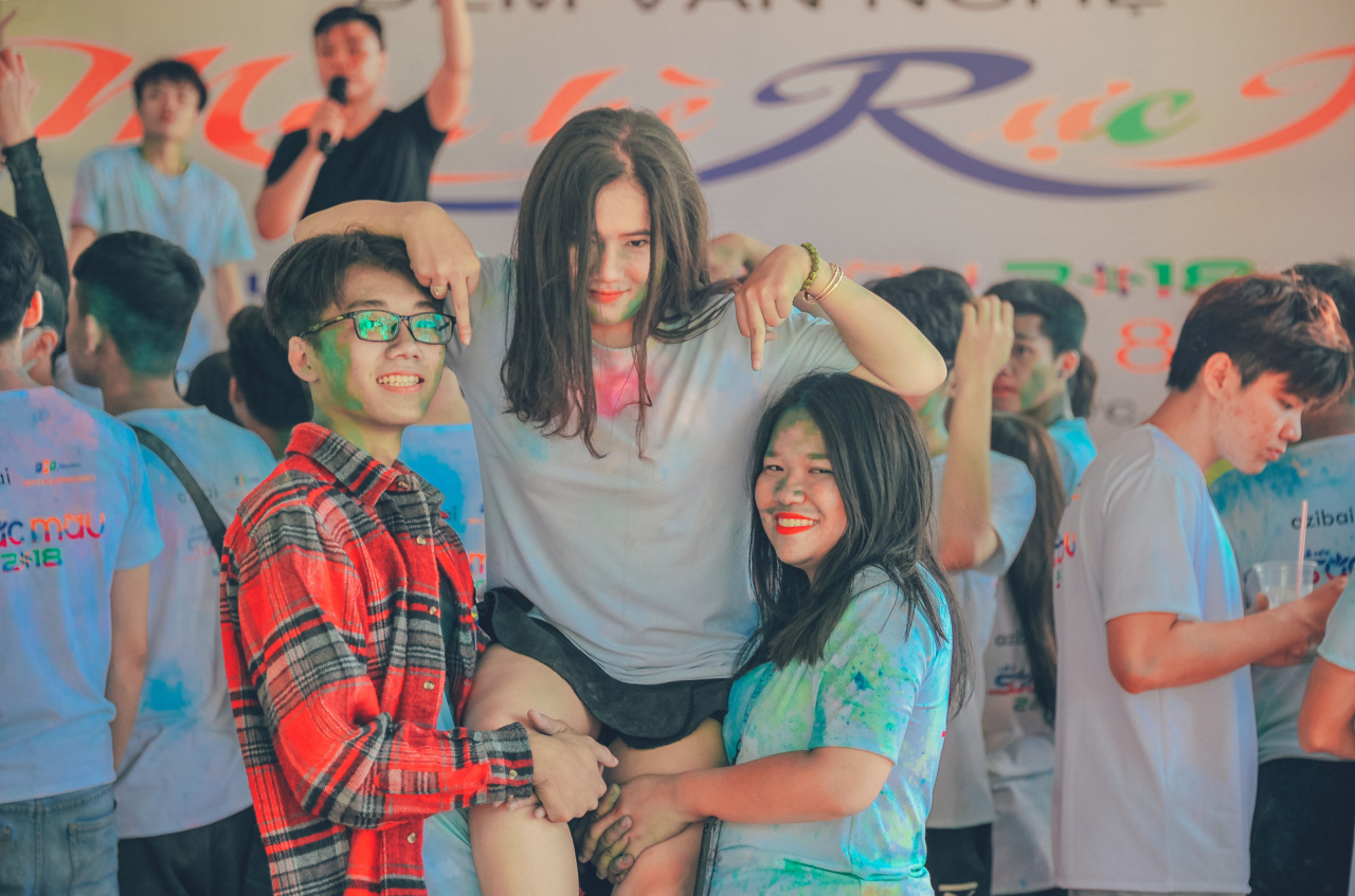 Funny Scenes and Students Speaking: A Festive School Gathering