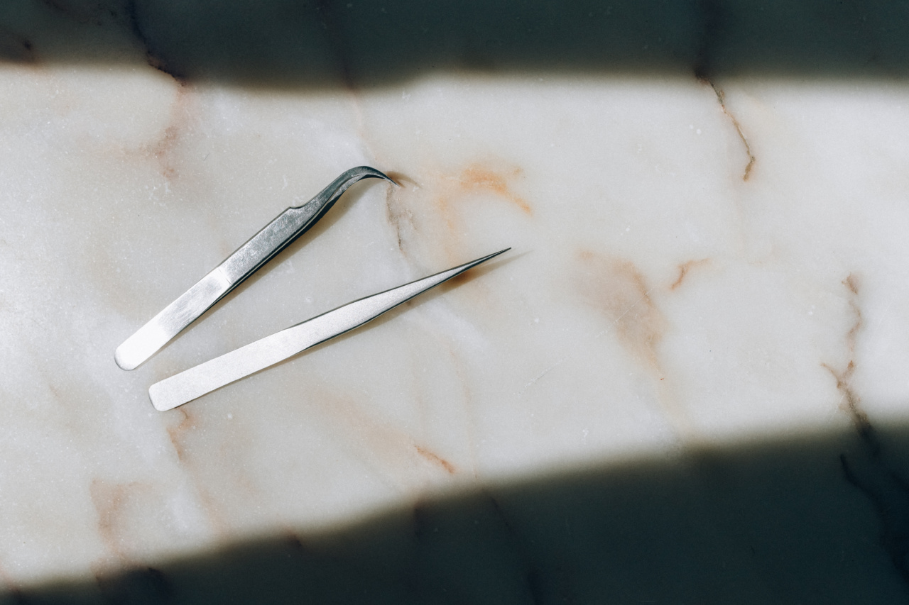 Longer, Thicker Lashes: Mastering Eyelash Extension Techniques