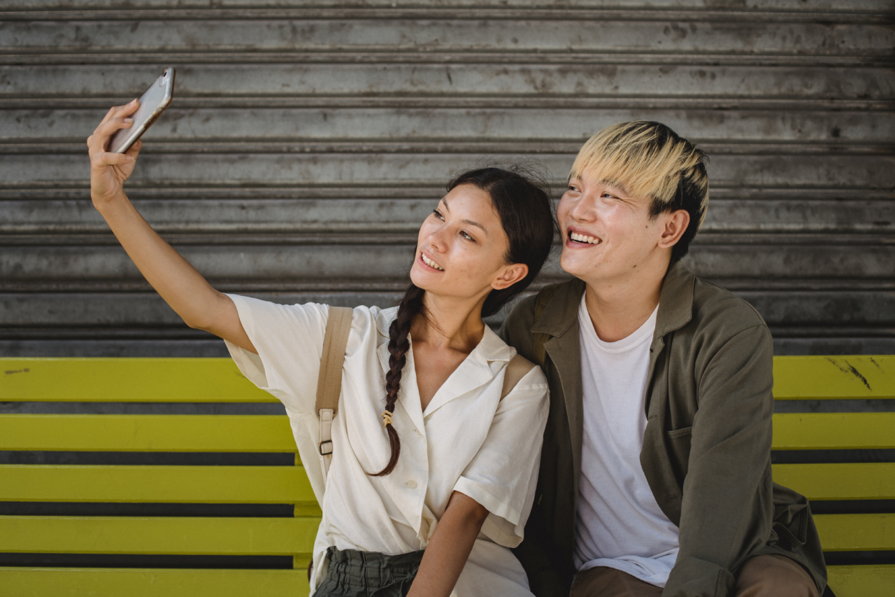 How to Safely Share Kids’ Photos on Social Media