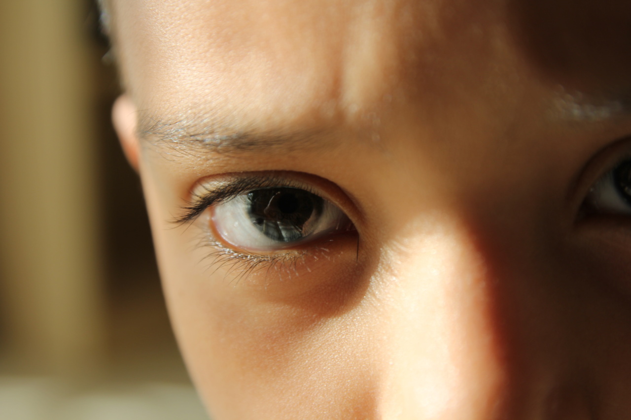 How do eye doctors evaluate young children’s vision?