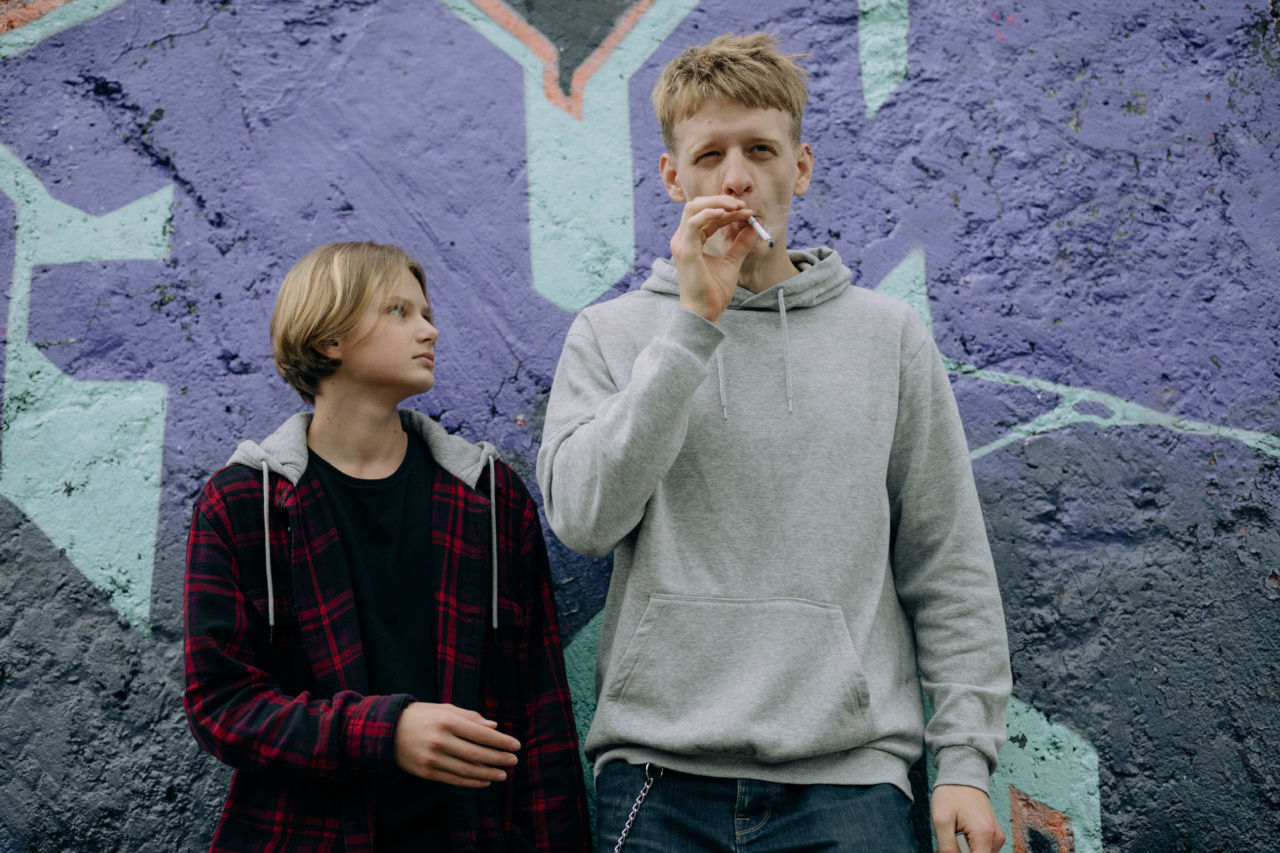 The Age at Which the Risk of Smoking Triples in Teenagers