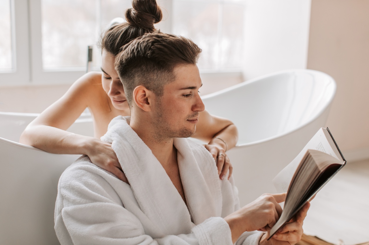 Techniques and tips for scalp massage during bathing