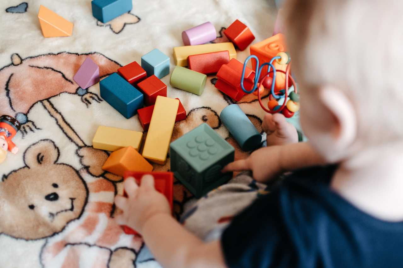 Why kids choose simple toys over expensive ones