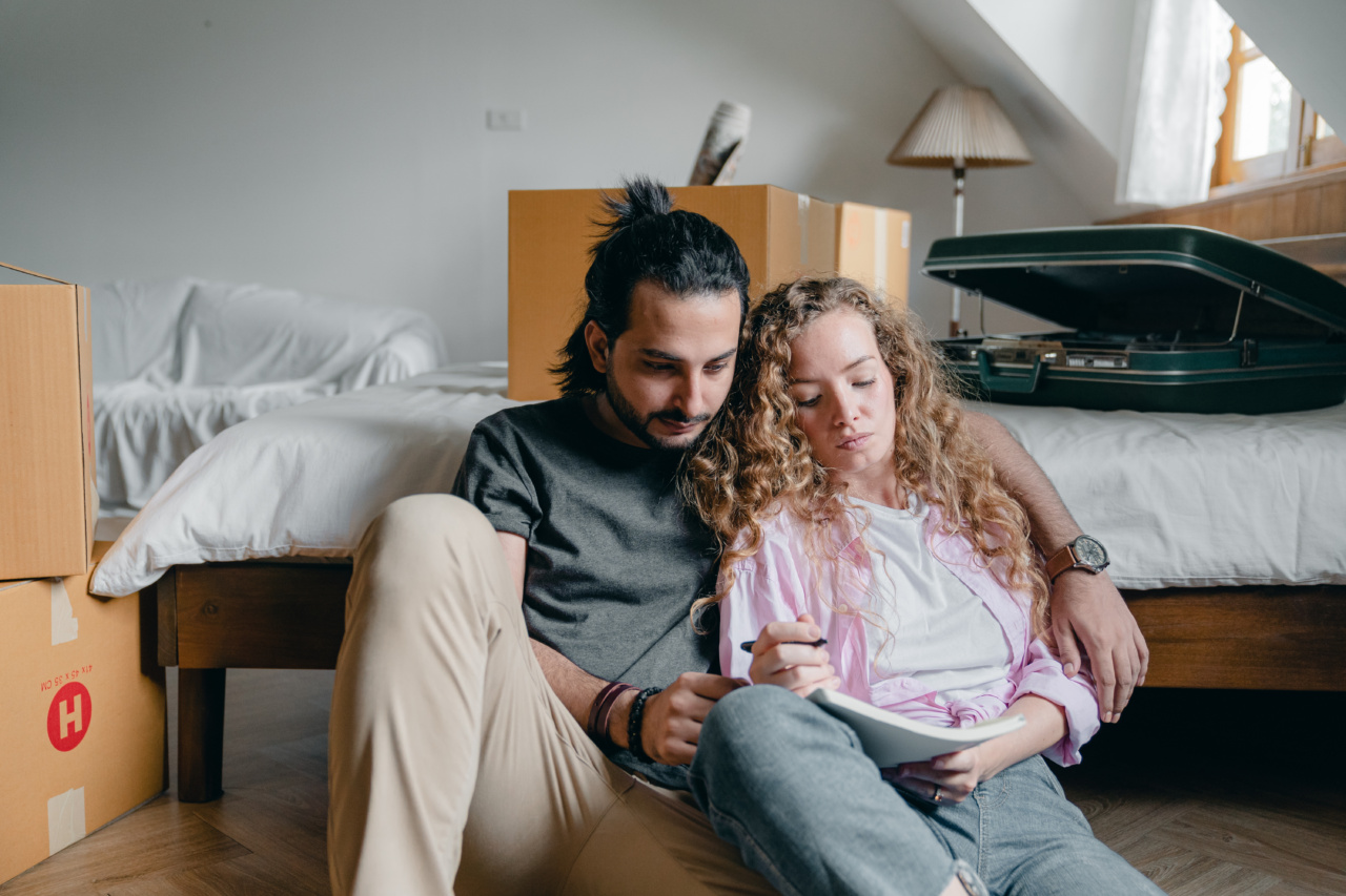 Is it a bad idea for siblings of different genders to share a bedroom? By Thanos ascetic
