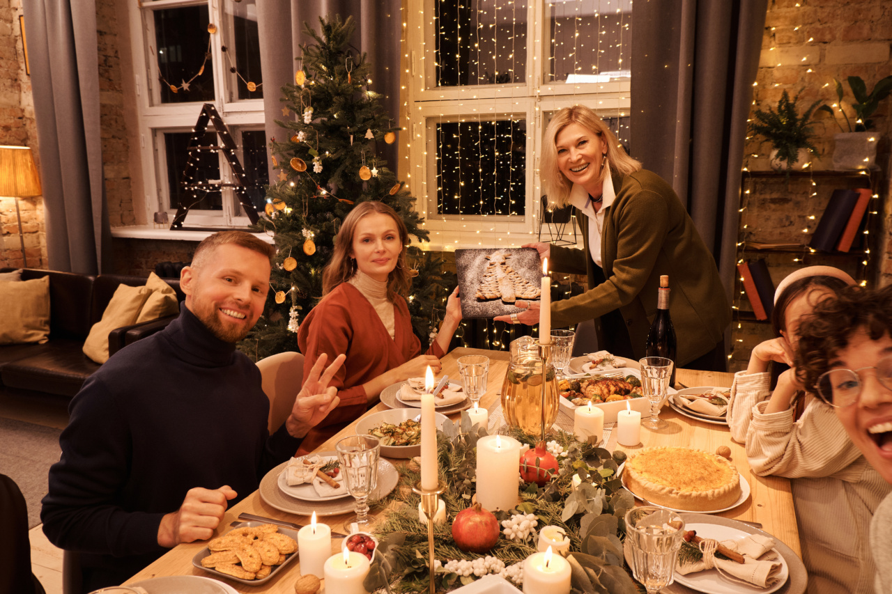 Recognizing signs of dementia in a family member during holiday gatherings