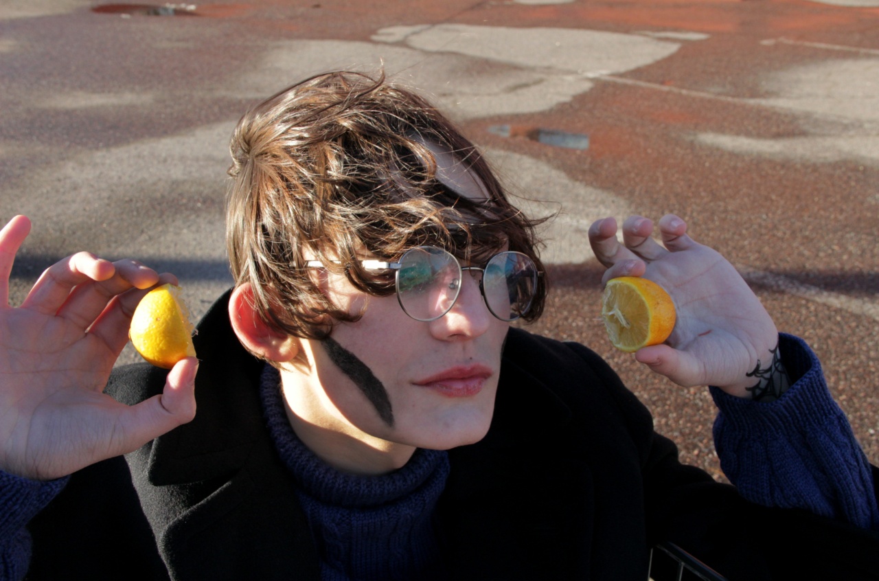 Brighten and Cleanse Your Skin with Lemon