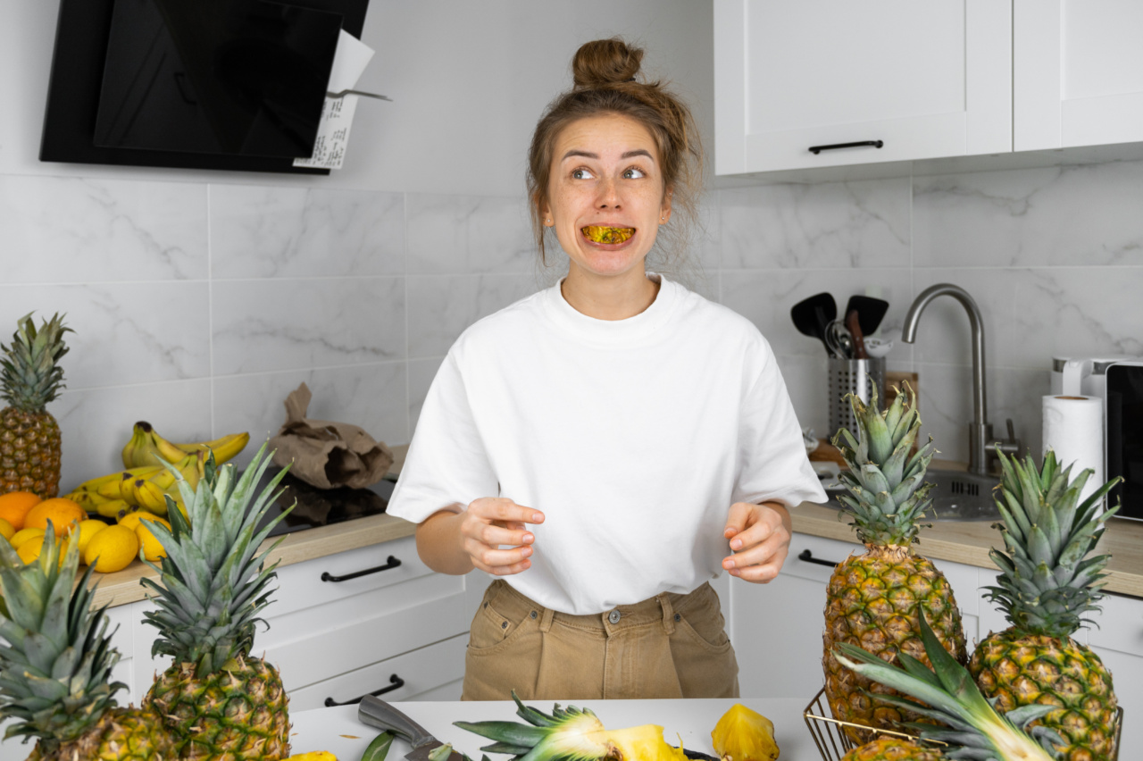 Mouth Changes Caused by Vitamin B12 Deficiency