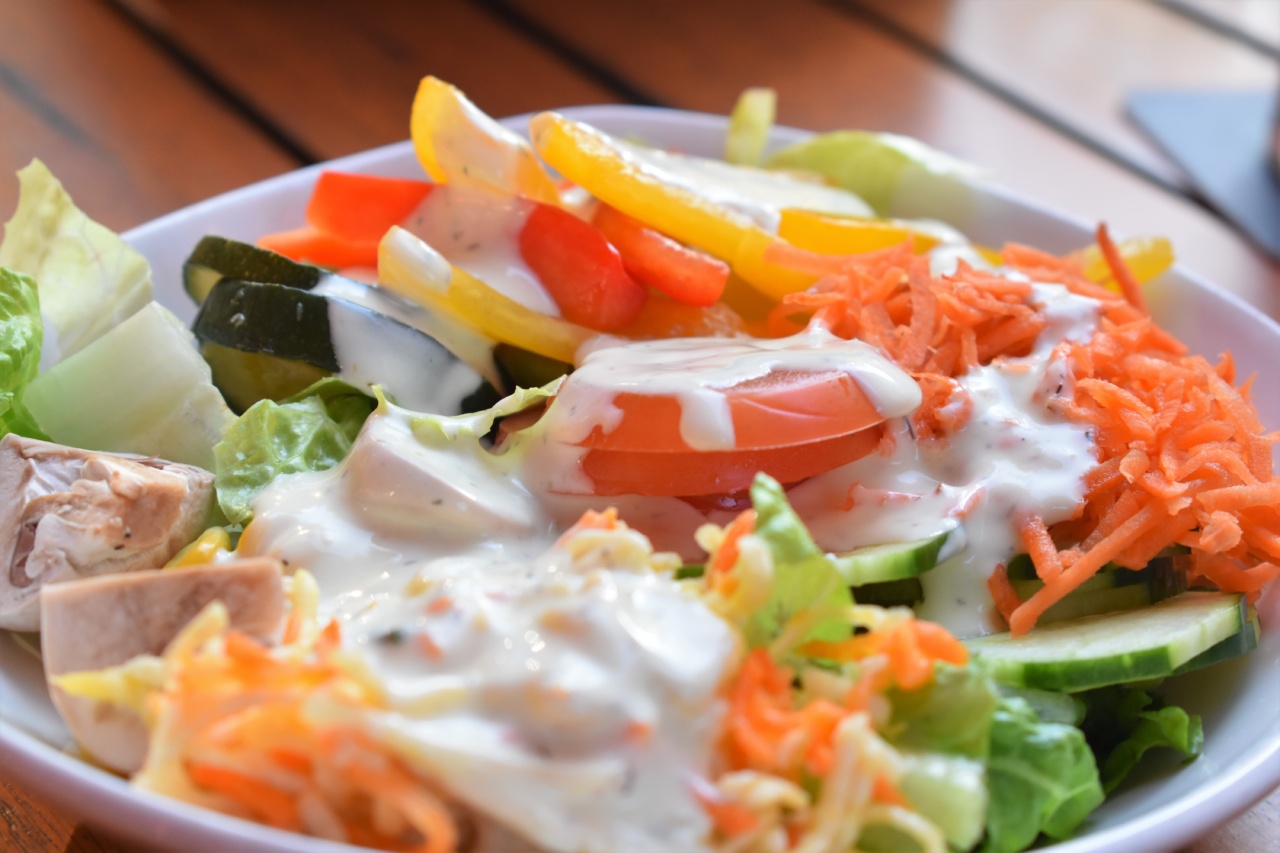 Chickpea Tomato Carrot Salad